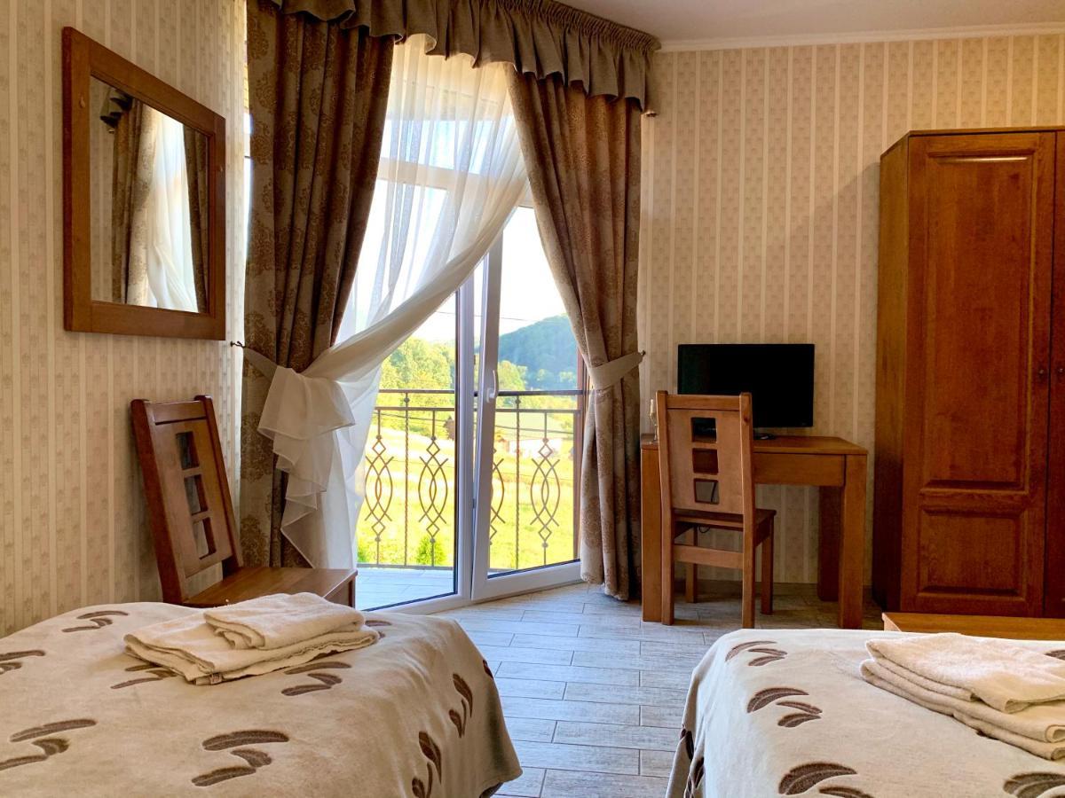 Mini Hotel Solnce Karpat Polyana  Buitenkant foto