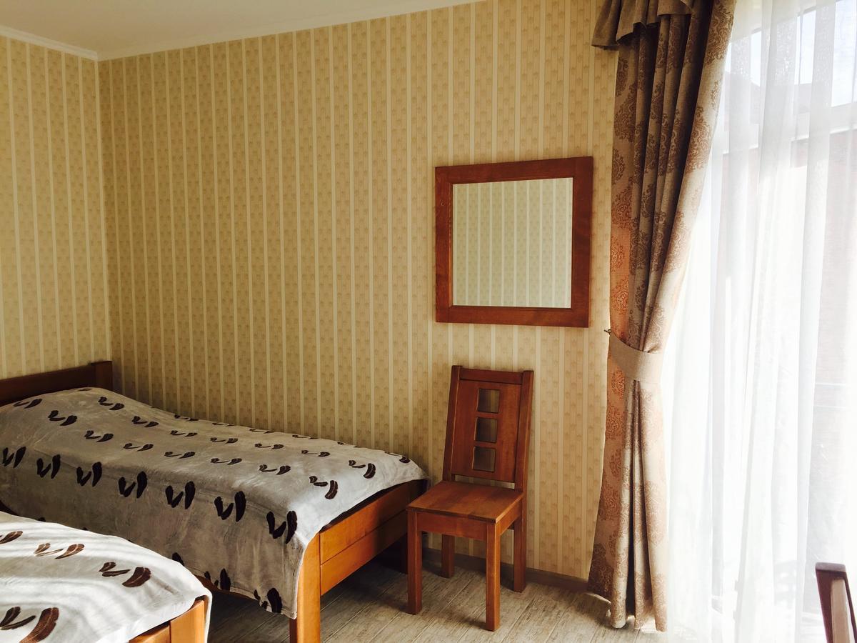 Mini Hotel Solnce Karpat Polyana  Buitenkant foto