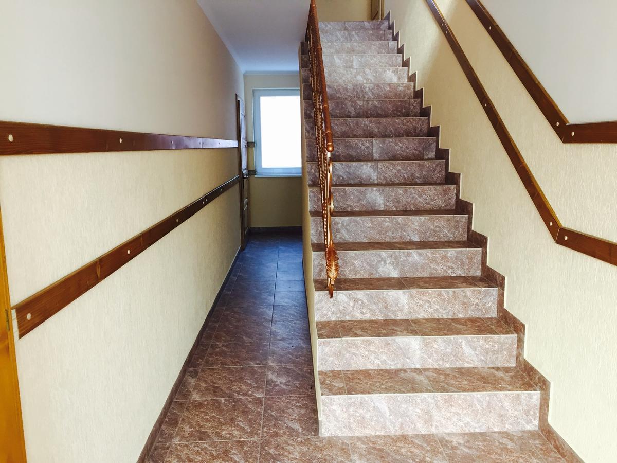 Mini Hotel Solnce Karpat Polyana  Buitenkant foto