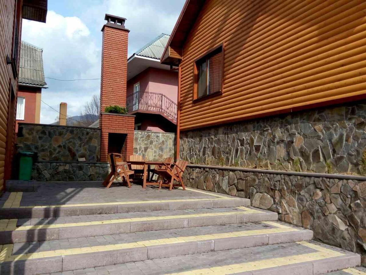 Mini Hotel Solnce Karpat Polyana  Buitenkant foto