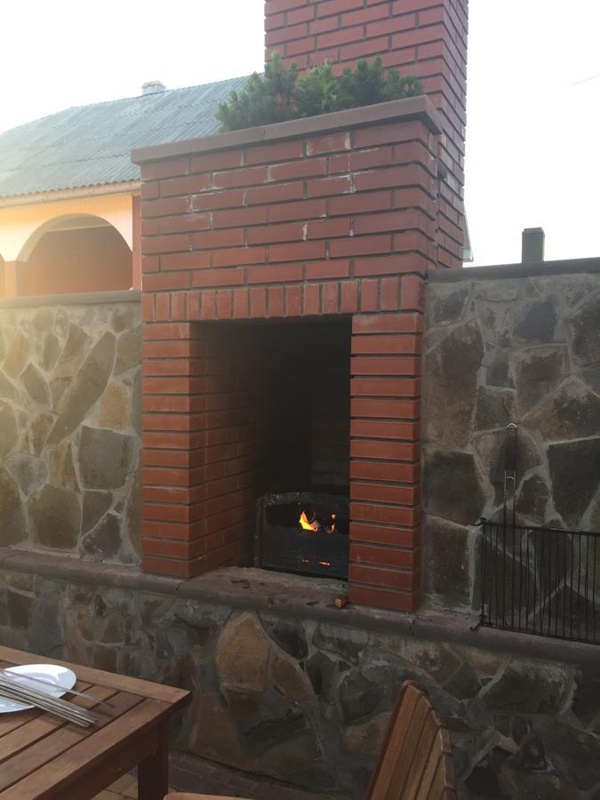 Mini Hotel Solnce Karpat Polyana  Buitenkant foto