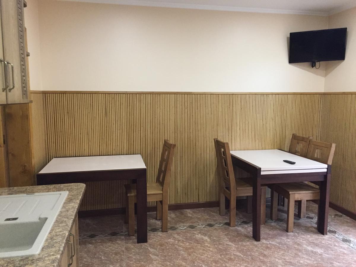 Mini Hotel Solnce Karpat Polyana  Buitenkant foto